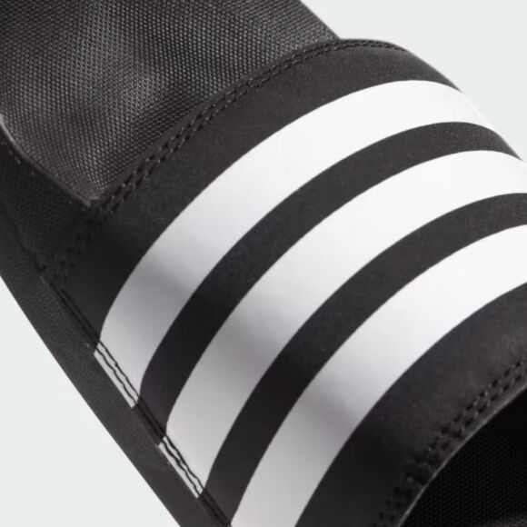 Sandals_&_Flip_Flops